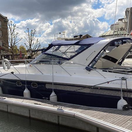 Entire Boat At St Katherine Docks 2 Available Select Using Room Options لندن المظهر الخارجي الصورة