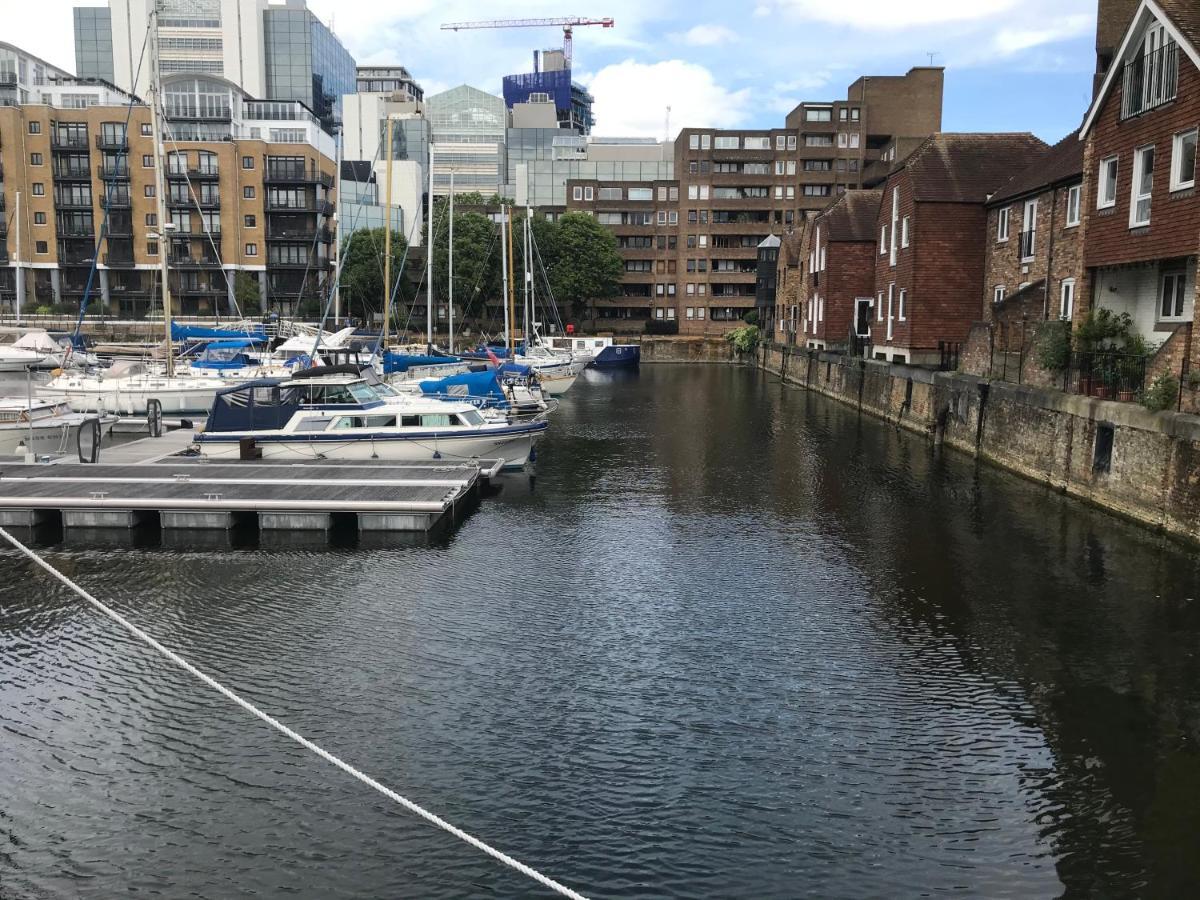 Entire Boat At St Katherine Docks 2 Available Select Using Room Options لندن المظهر الخارجي الصورة