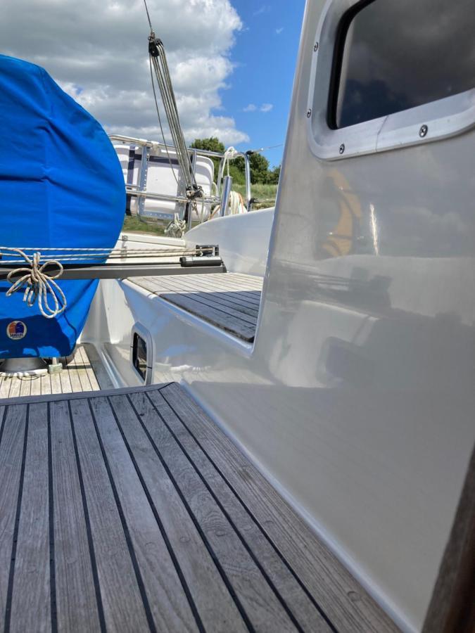 Entire Boat At St Katherine Docks 2 Available Select Using Room Options لندن المظهر الخارجي الصورة