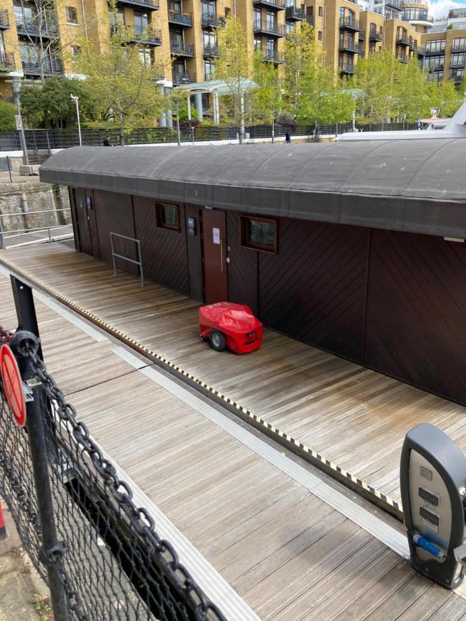 Entire Boat At St Katherine Docks 2 Available Select Using Room Options لندن المظهر الخارجي الصورة