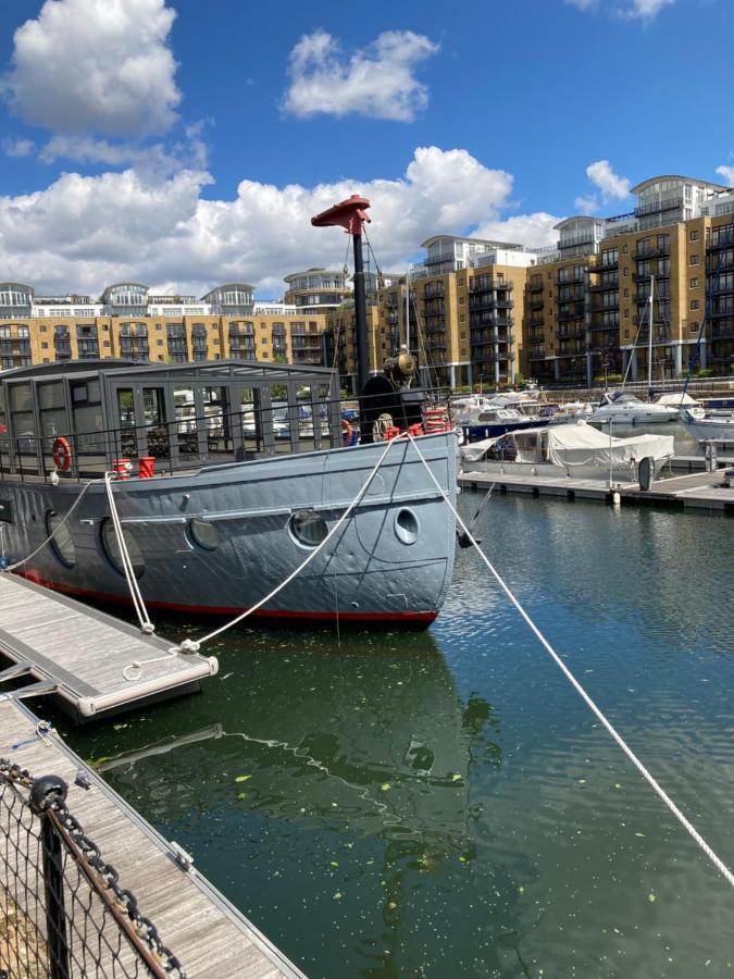 Entire Boat At St Katherine Docks 2 Available Select Using Room Options لندن المظهر الخارجي الصورة